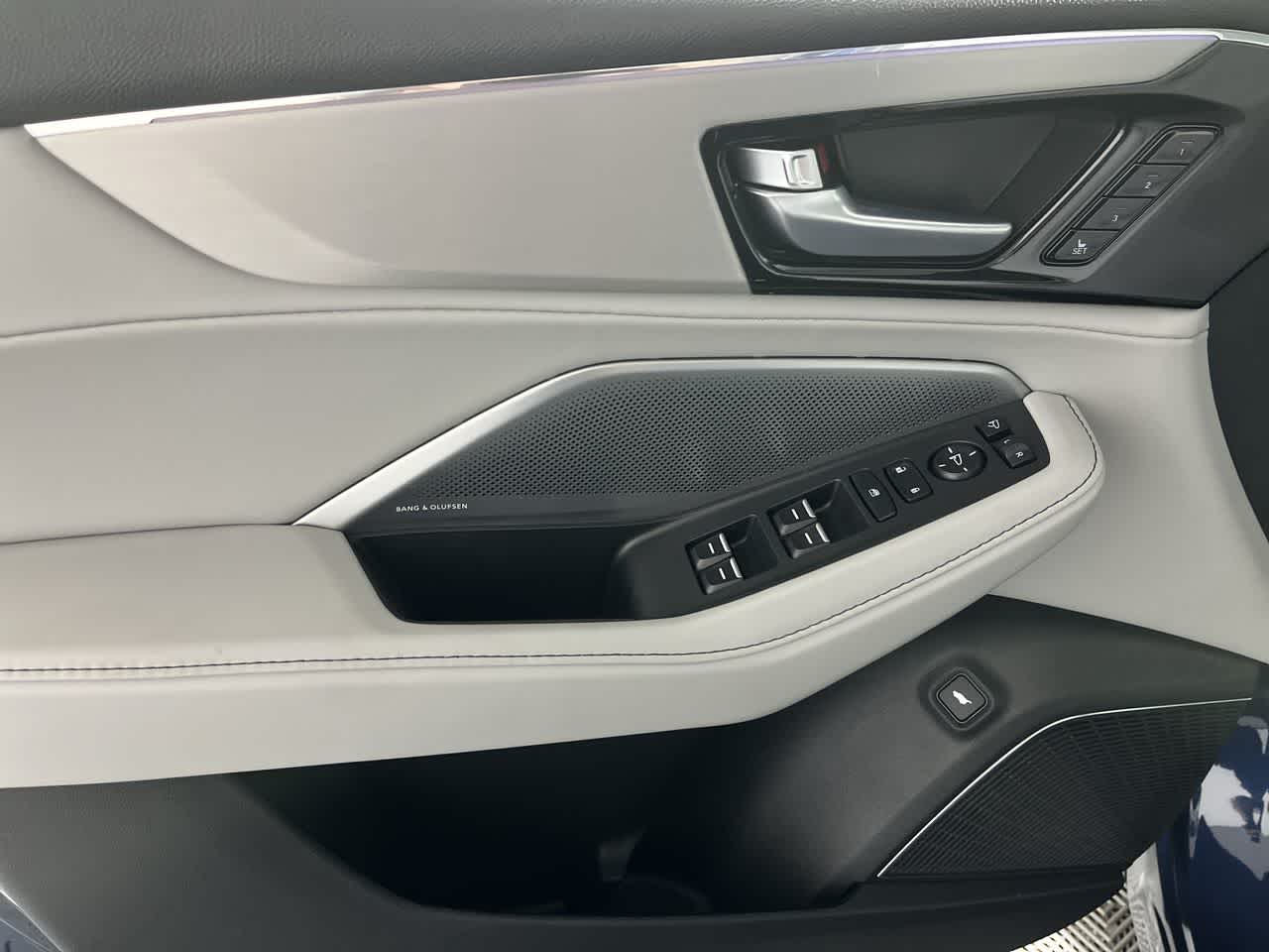 2026 Acura MDX w/Technology Package