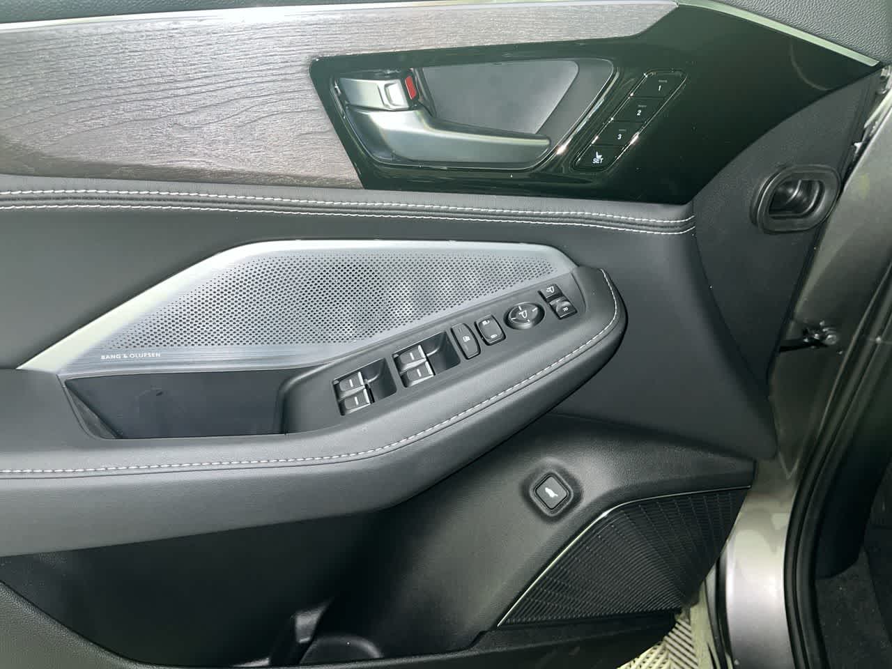 2026 Acura MDX w/Advance Package