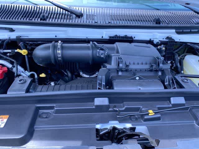 2025 Ford E-Series Cutaway base - E-450 DRW 176 WB 16-foot Utilimaster Box