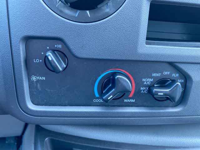 2025 Ford E-Series Cutaway base - E-450 DRW 176 WB 16-foot Utilimaster Box