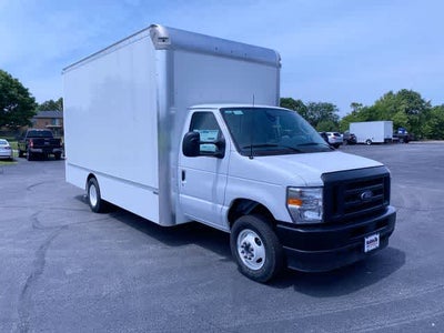 2025 Ford E-Series Cutaway base - E-450 DRW 176 WB 16-foot Utilimaster Box