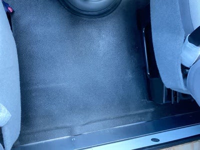 2025 Ford E-Series Cutaway base - E-450 DRW 176 WB 16-foot Utilimaster Box