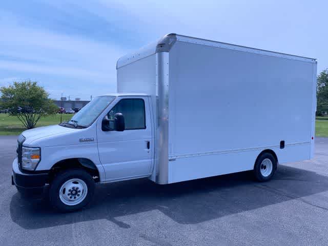 2025 Ford E-Series Cutaway base - E-450 DRW 176 WB 16-foot Utilimaster Box