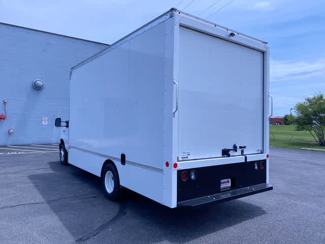 2025 Ford E-Series Cutaway base - E-450 DRW 176 WB 16-foot Utilimaster Box