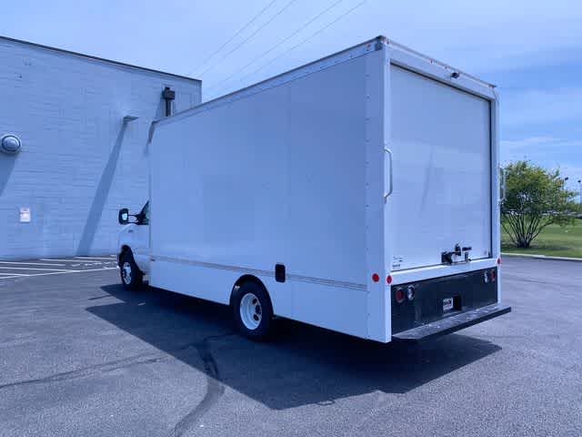 2025 Ford Econoline Cutaway E-450 DRW
