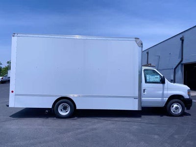 2025 Ford Econoline Cutaway E-450 DRW