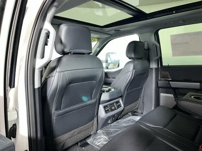 2026 Ford Super Duty F-350® Lariat®