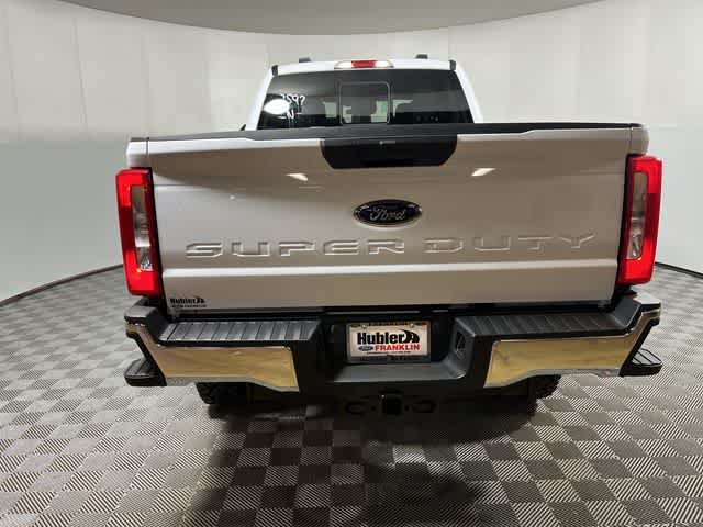 2026 Ford Super Duty F-350® XLT