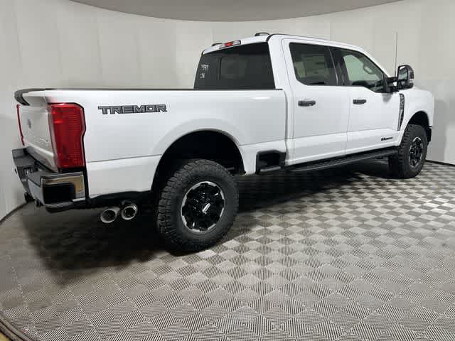 2026 Ford Super Duty F-350® XLT