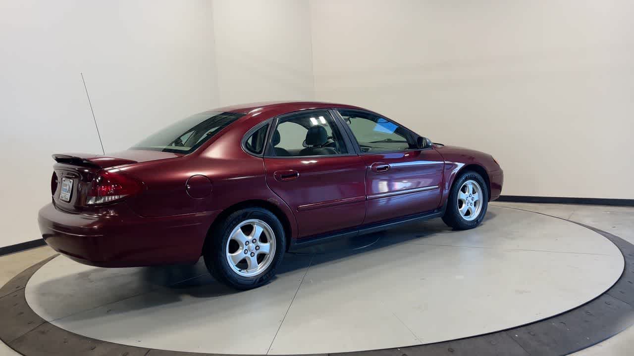 2005 Ford Taurus SE