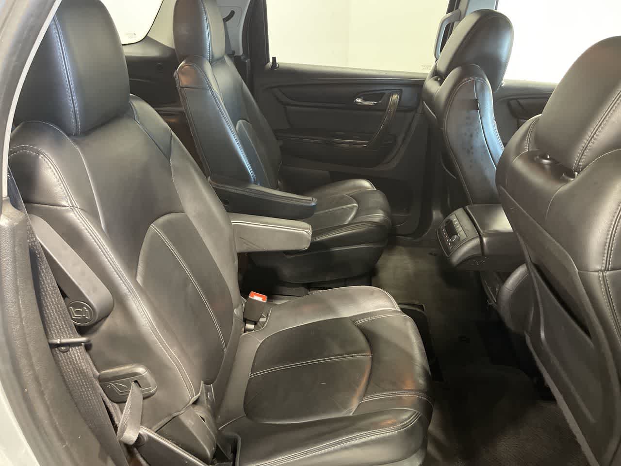 2016 GMC Acadia SLT