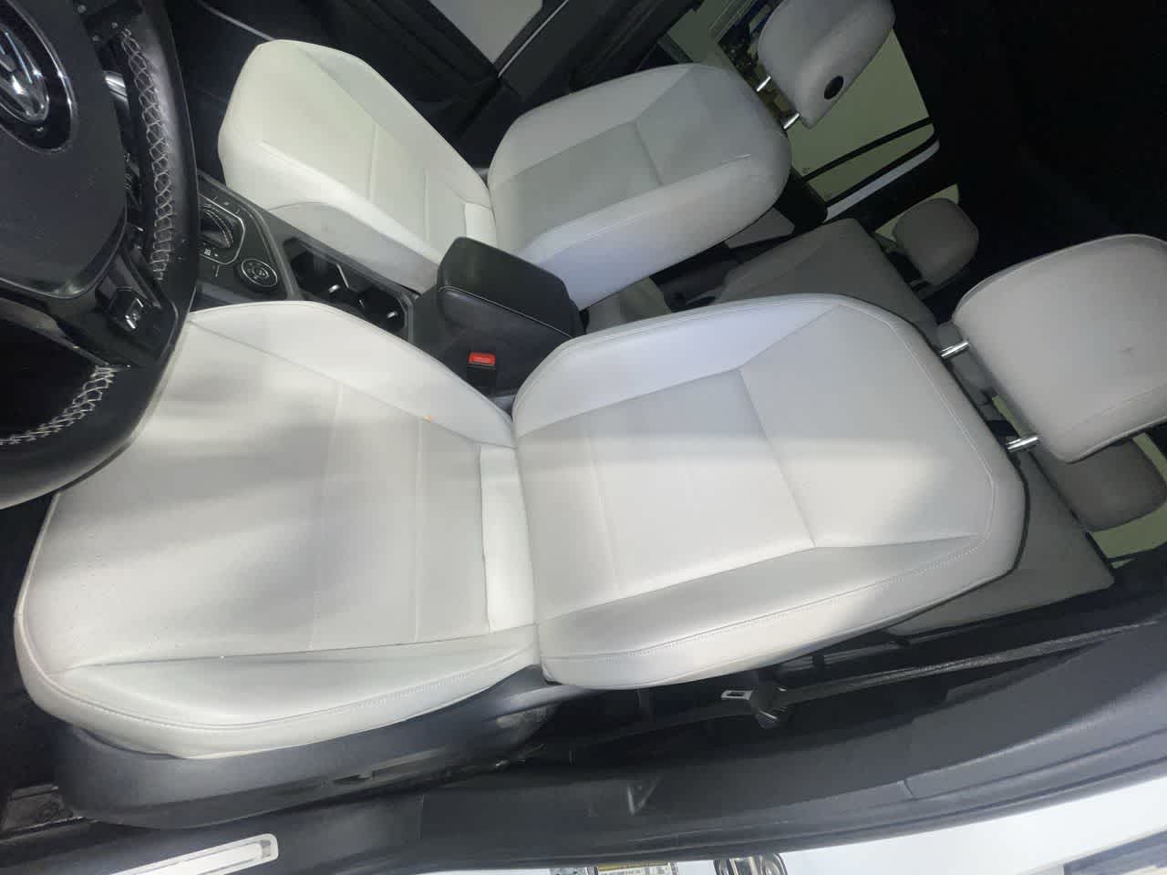 2021 Volkswagen Tiguan SE R-Line Black