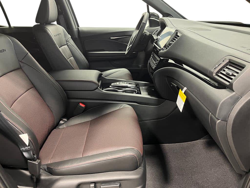 2026 Honda Ridgeline Black Edition Two-Tone