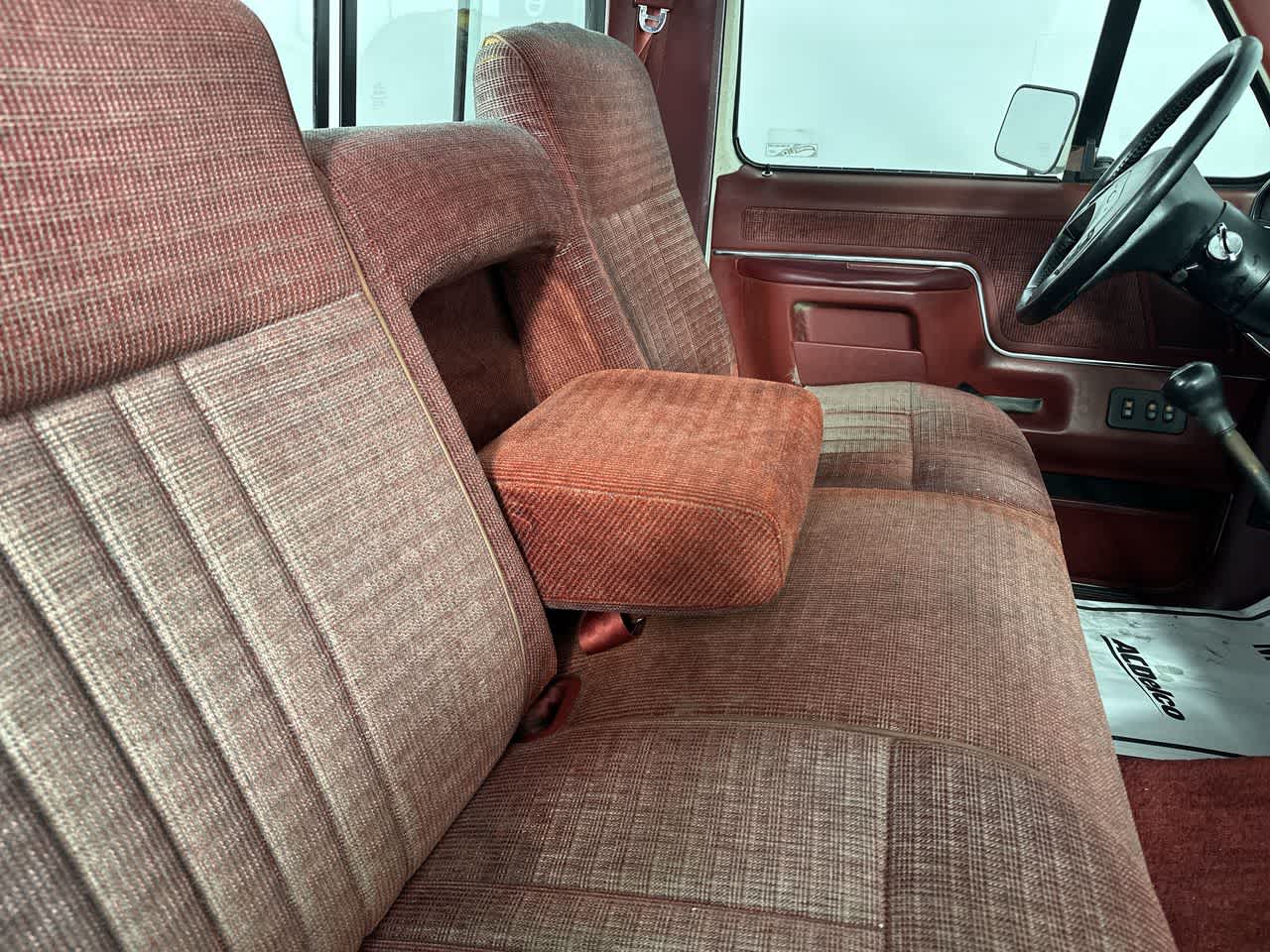 1989 Ford 1/2 Ton Trucks "S"