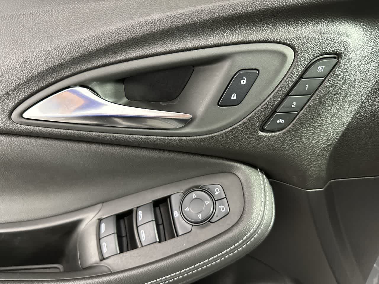 2024 Buick Encore GX Avenir