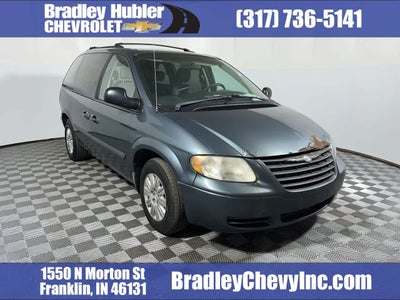 2006 Chrysler Town & Country SWB Base