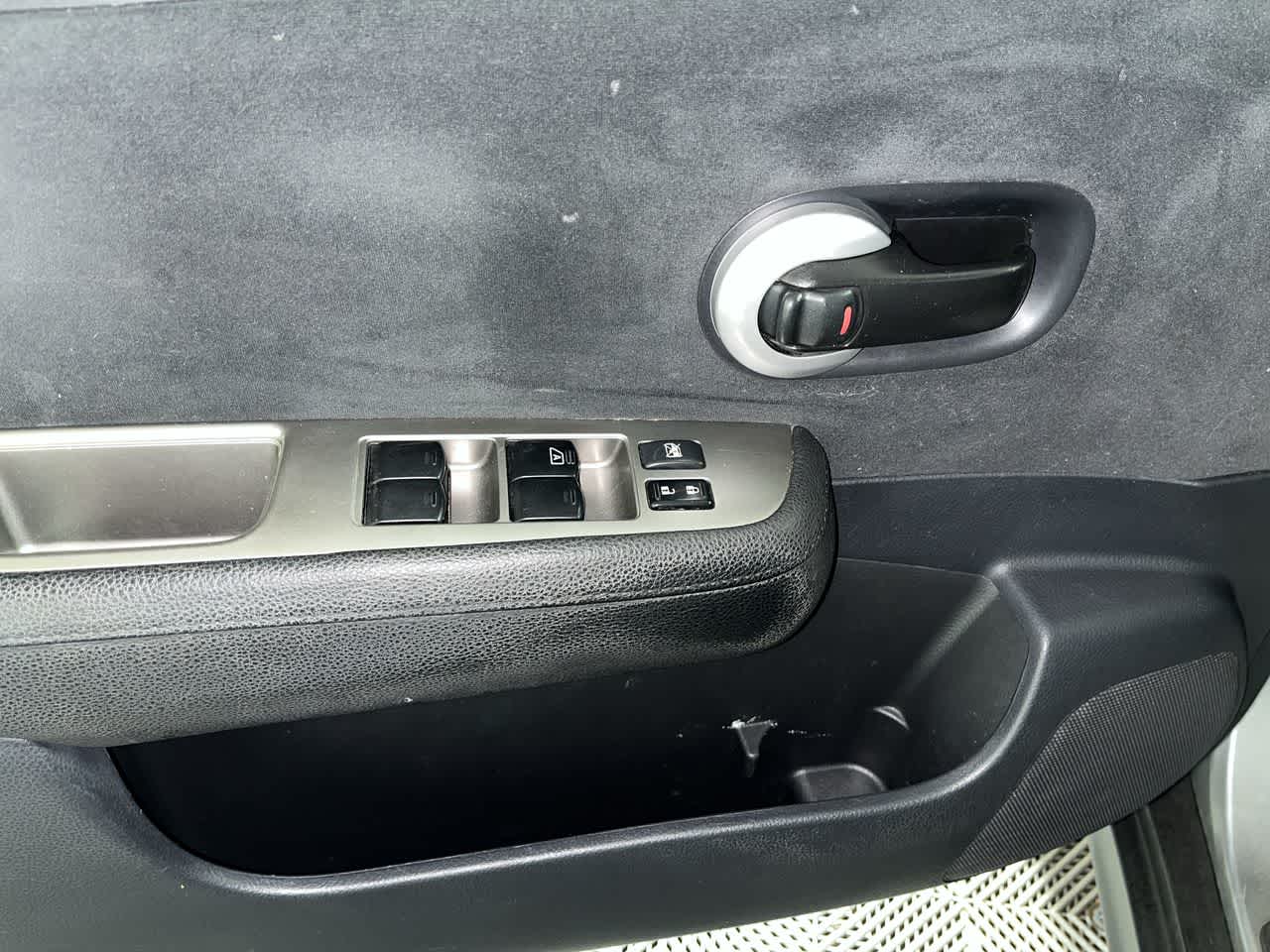2012 Nissan Versa S