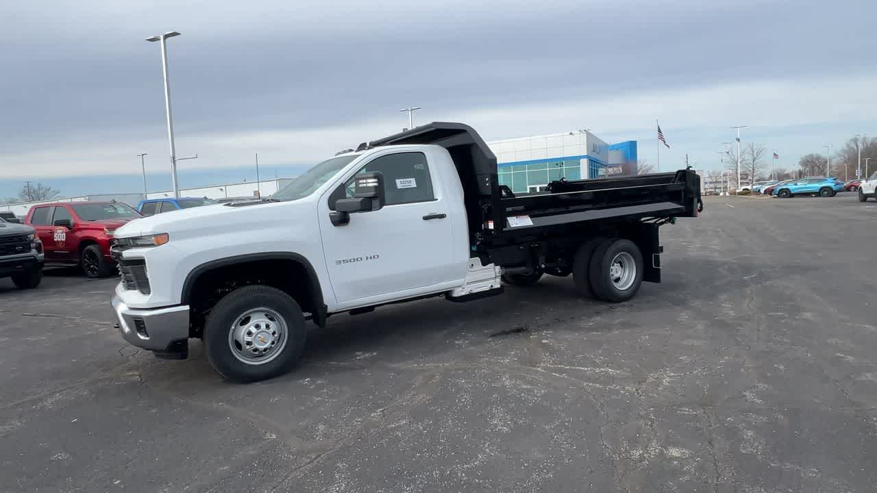 2025 Chevrolet Silverado 3500 HD Chassis Cab Work Truck