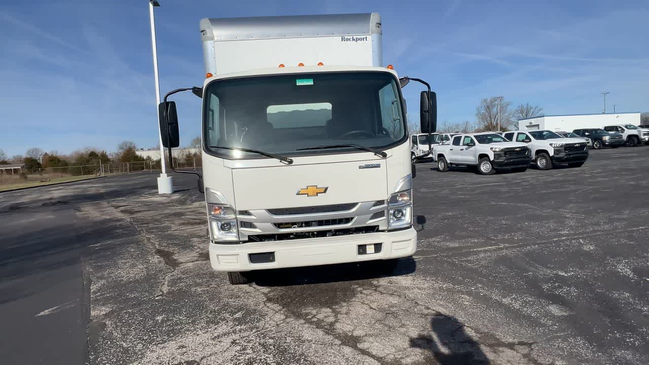 2024 Chevrolet Low Cab Forward 4500 HG Base