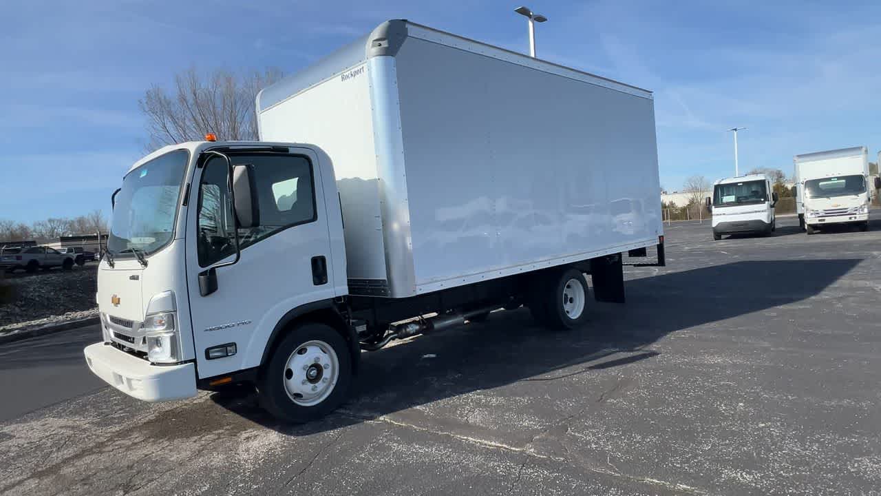 2024 Chevrolet Low Cab Forward 4500 HG Base