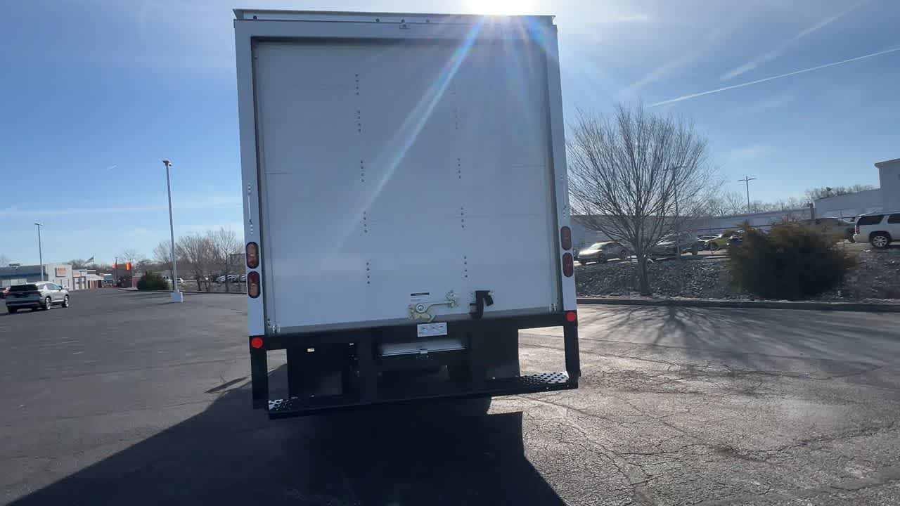 2024 Chevrolet Low Cab Forward 4500 HG Base