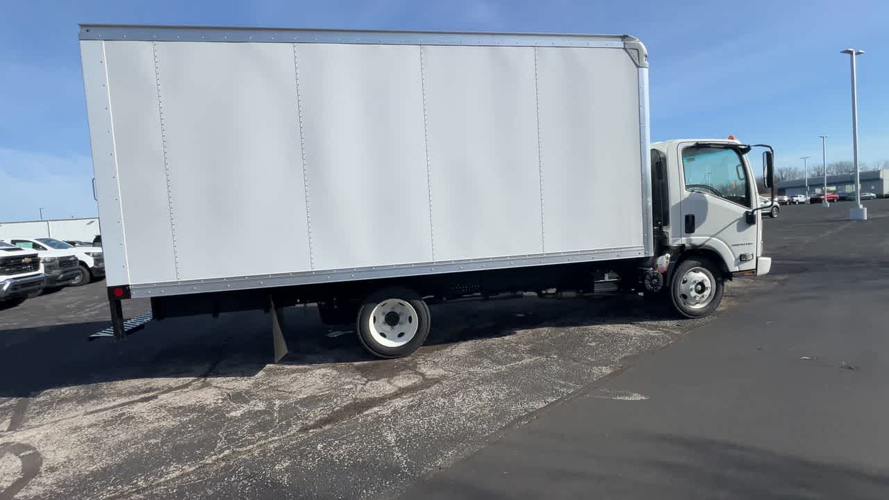 2024 Chevrolet Low Cab Forward 4500 HG Base