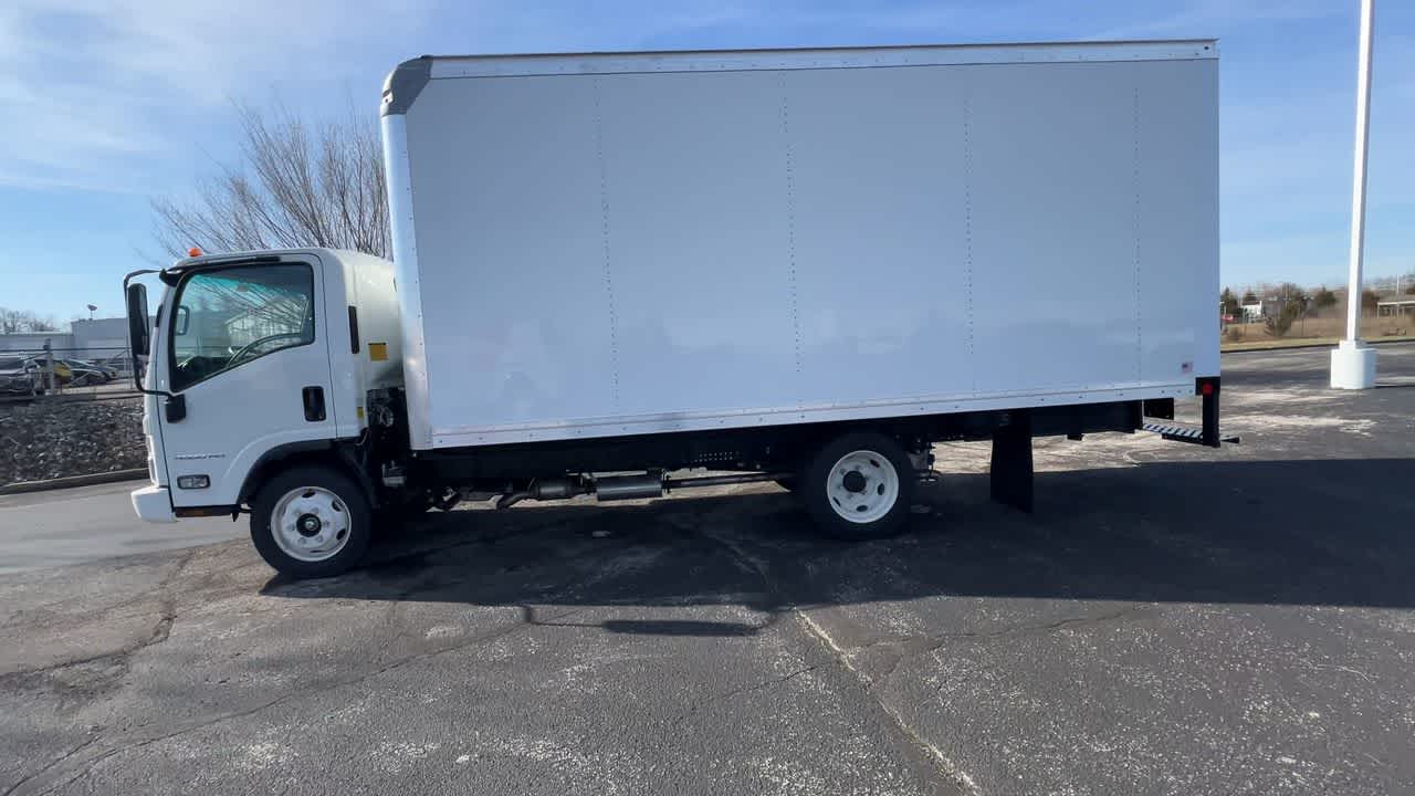 2024 Chevrolet Low Cab Forward 4500 HG Base
