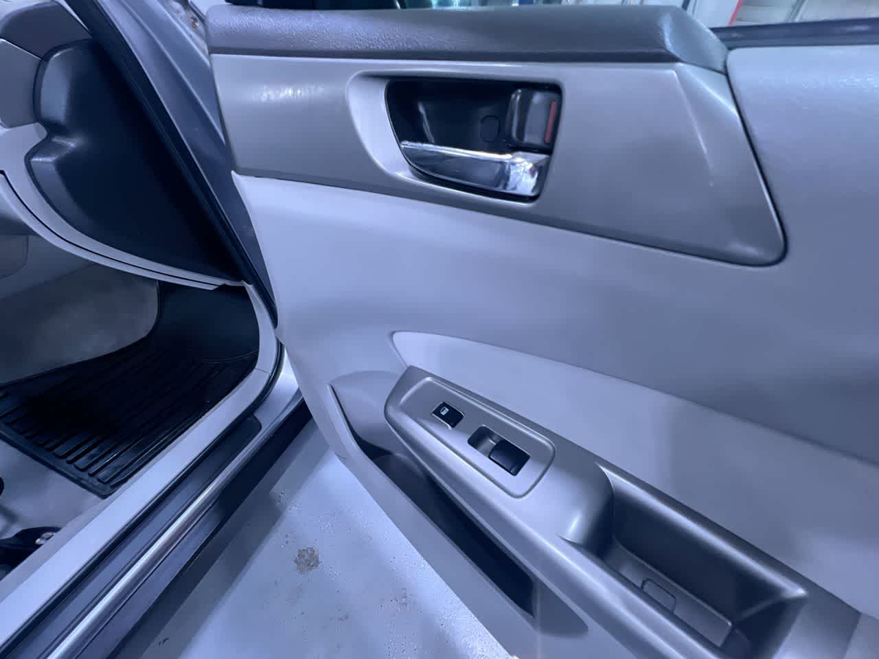 2010 Subaru Forester 2.5X Limited