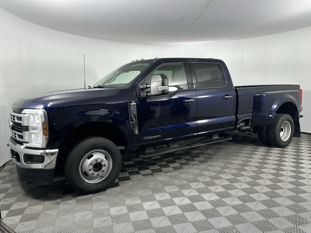 2025 Ford Super Duty F-350 DRW XL