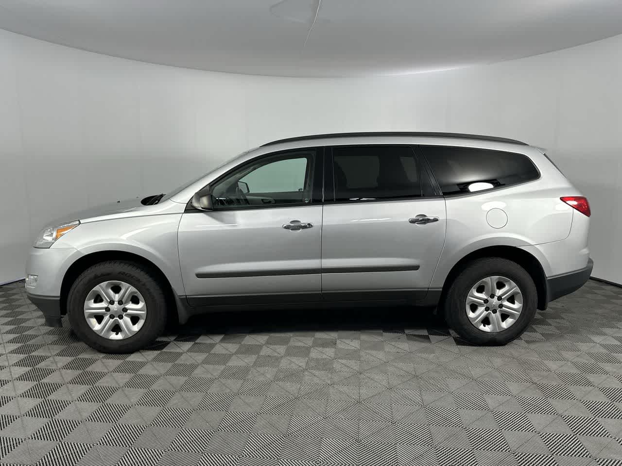 2011 Chevrolet Traverse LS