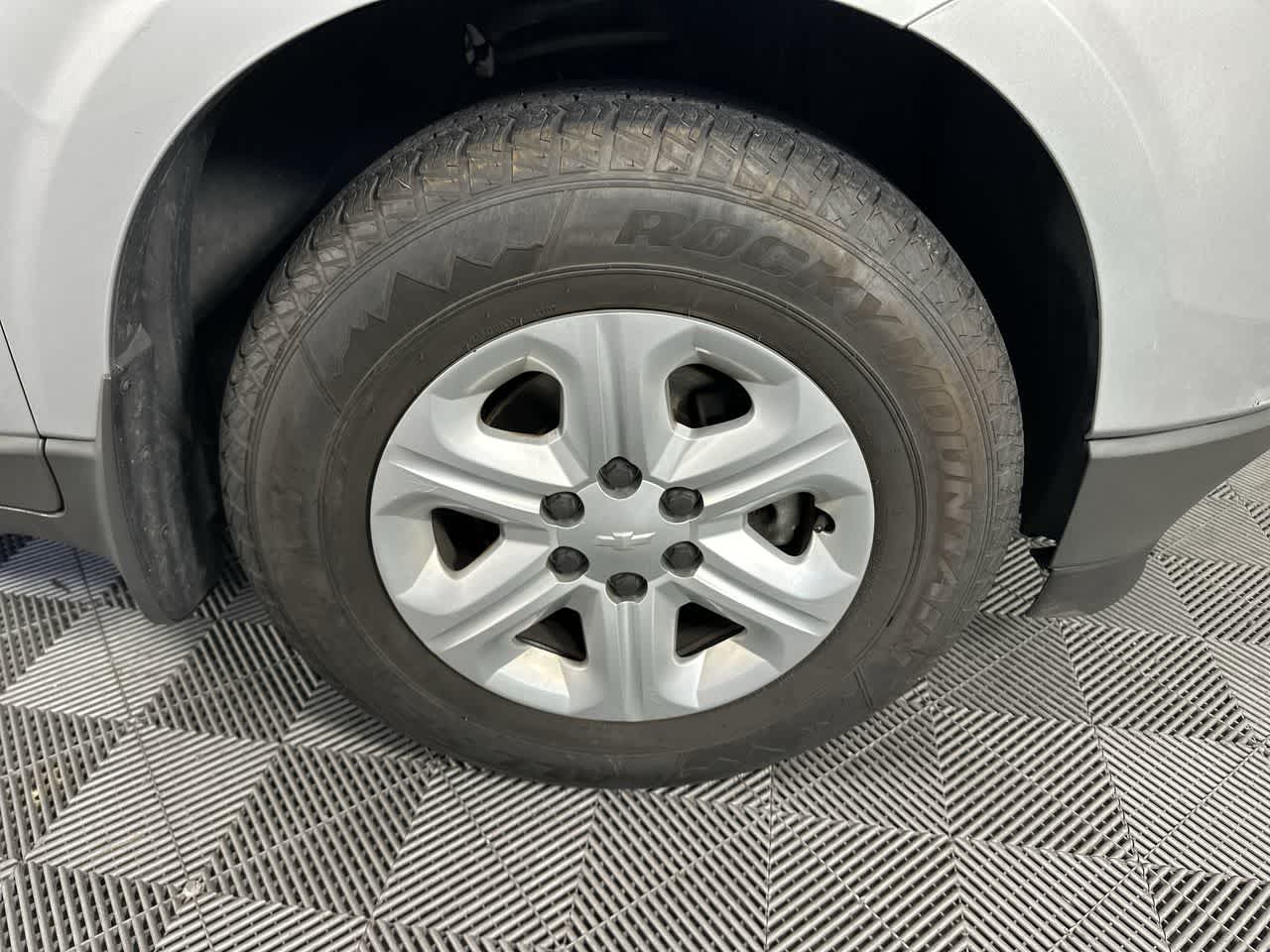 2011 Chevrolet Traverse LS