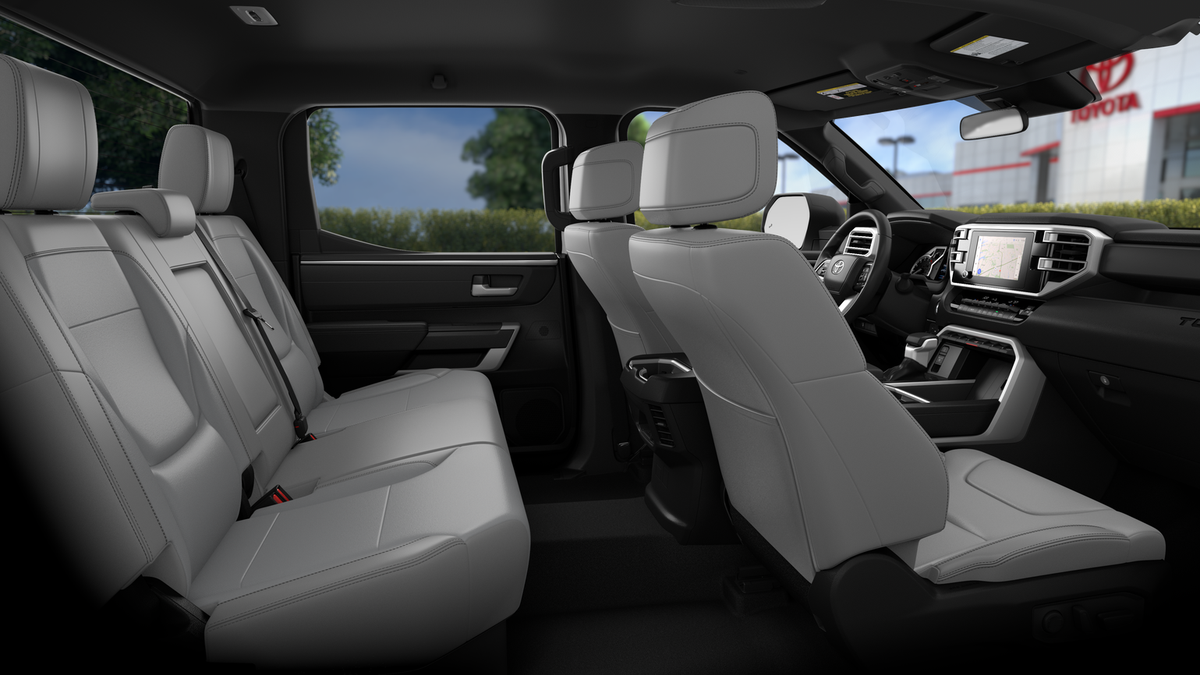 2026 Toyota Tundra SR5 - Photo 21