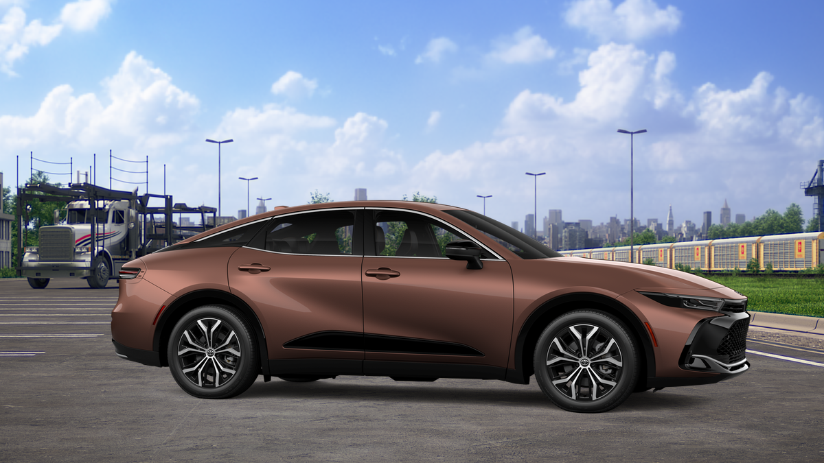 2027 Toyota Toyota Crown XLE
