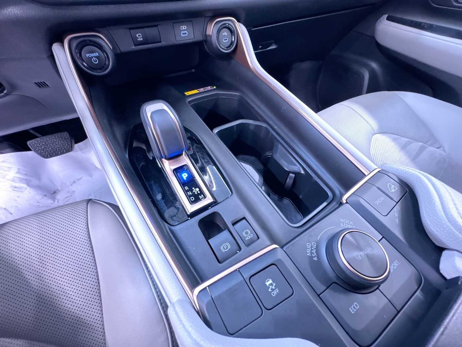 2025 Toyota Grand Highlander Hybrid MAX Platinum