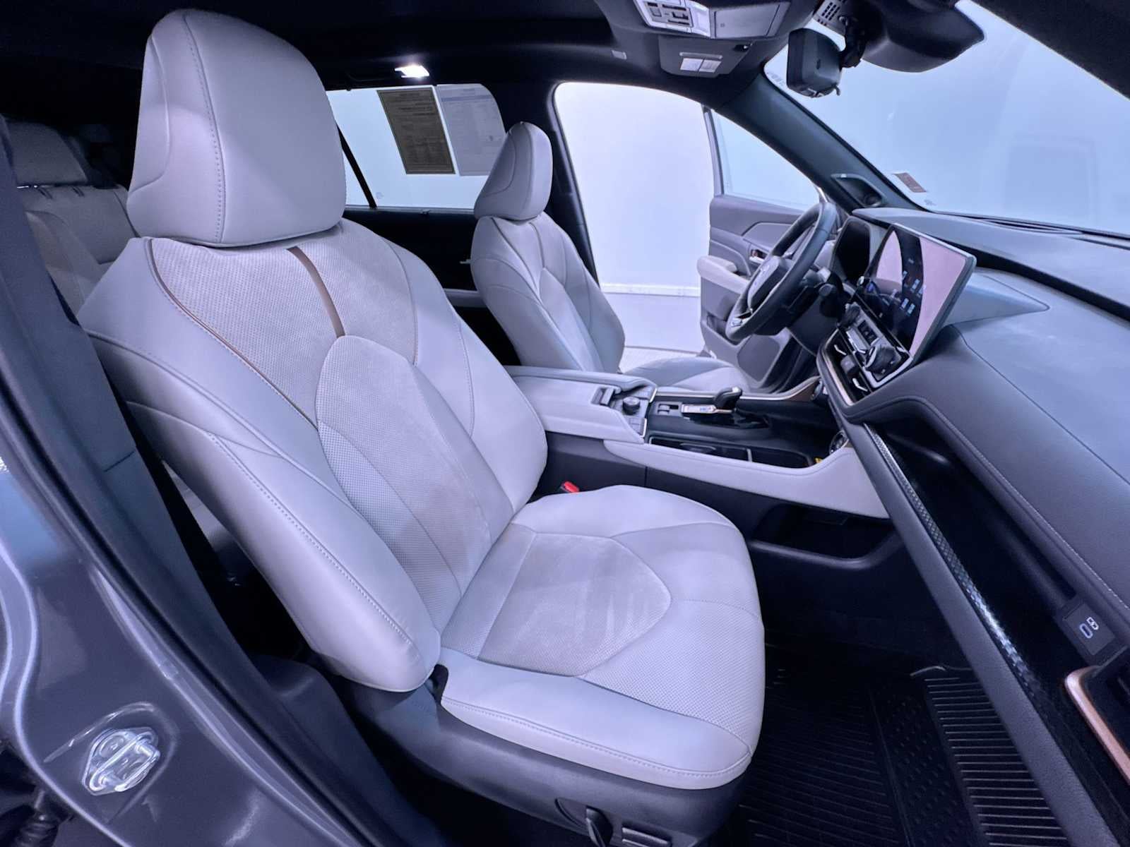 2025 Toyota Grand Highlander Hybrid MAX Platinum