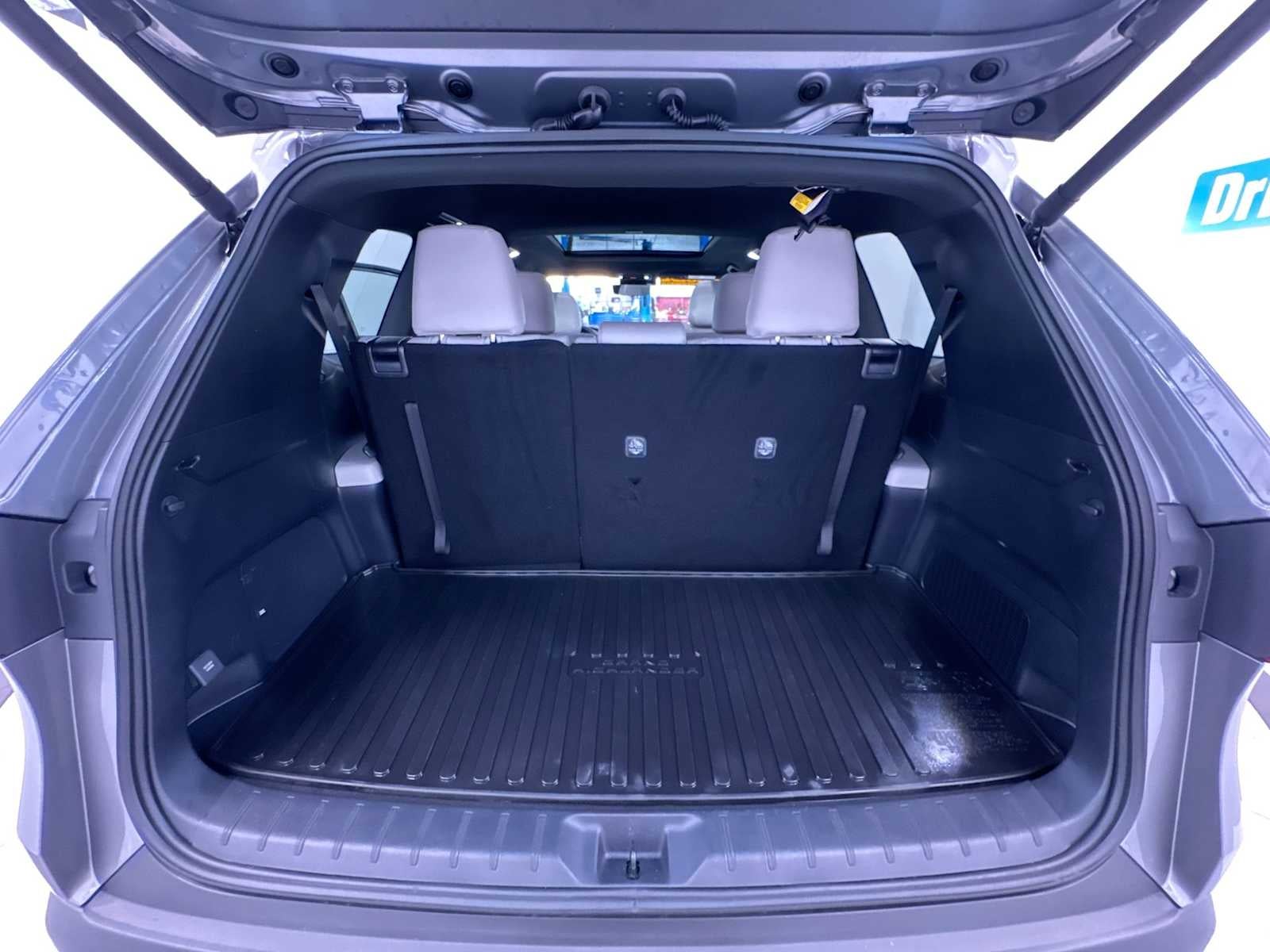 2025 Toyota Grand Highlander Hybrid MAX Platinum