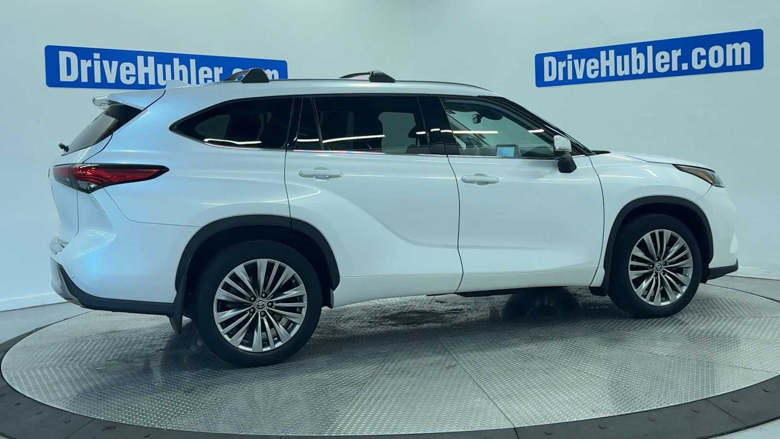 2023 Toyota Highlander Platinum