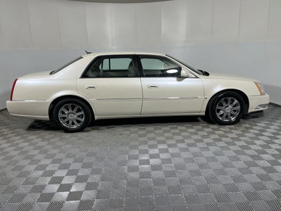 2008 Cadillac DTS w/1SD