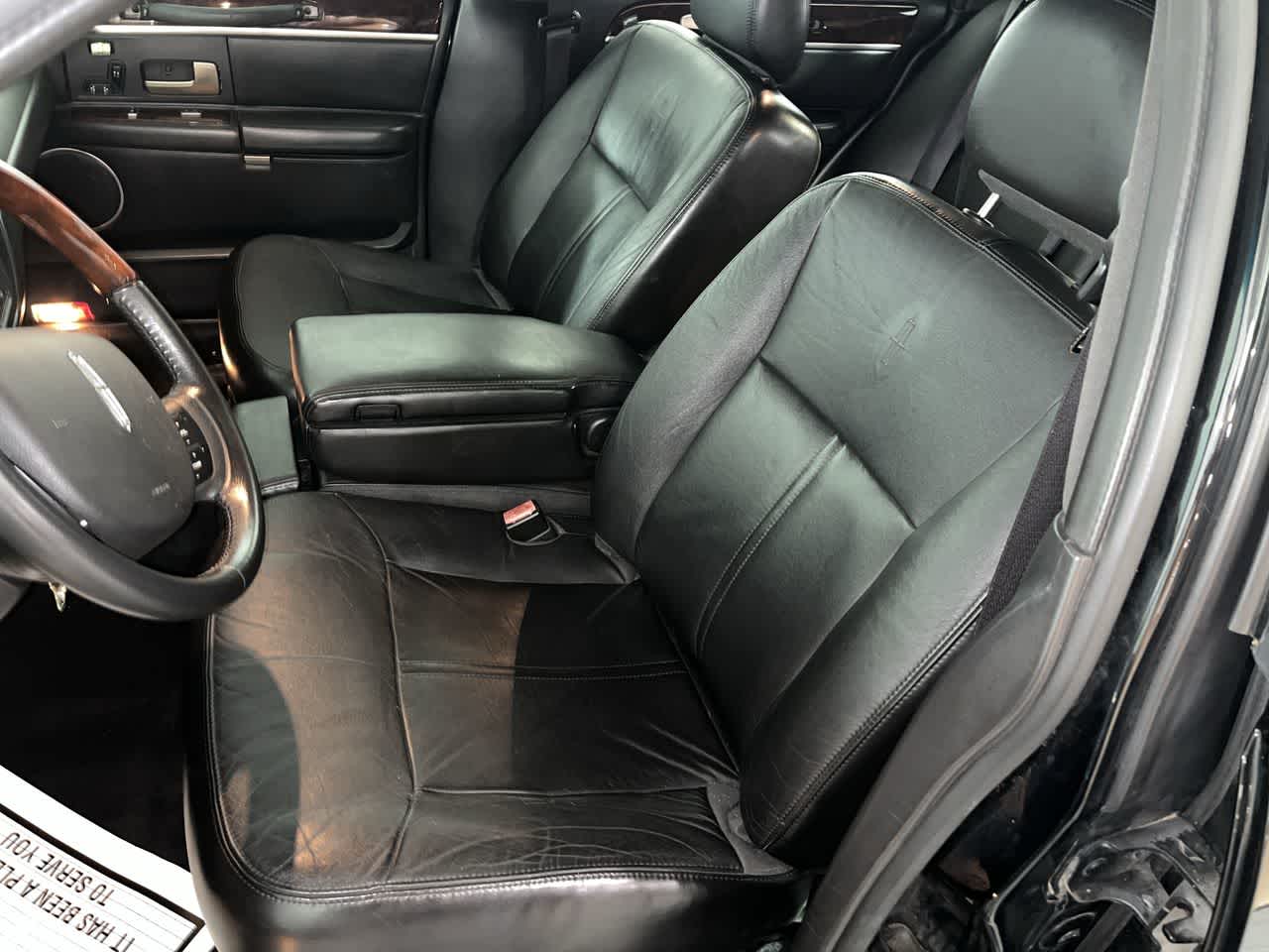 2008 Lincoln Town Car Limited