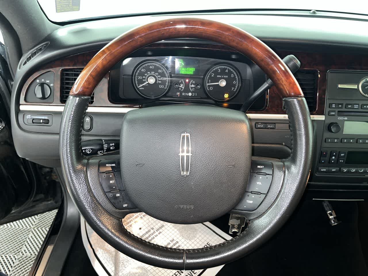 2008 Lincoln Town Car Limited