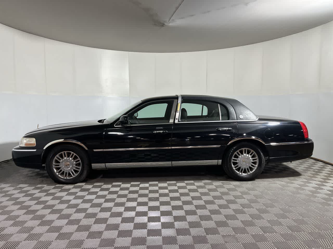 2008 Lincoln Town Car Limited