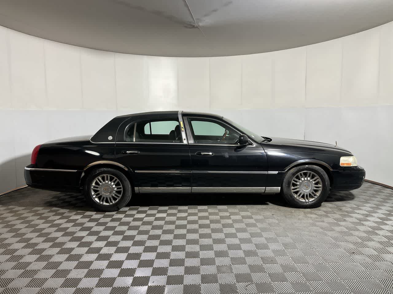 2008 Lincoln Town Car Limited
