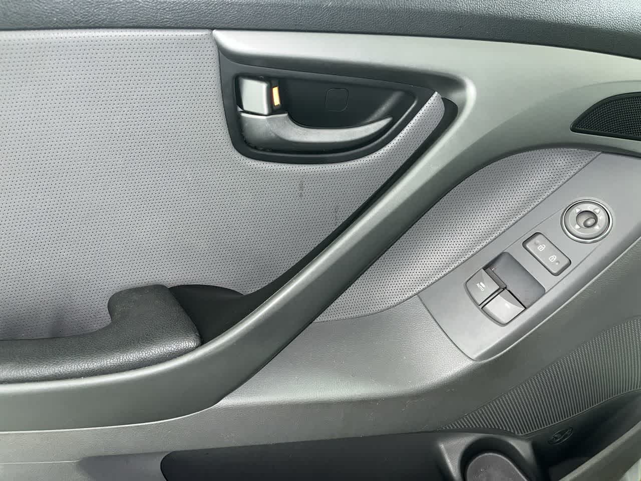 2014 Hyundai Elantra Coupe 2dr PZEV