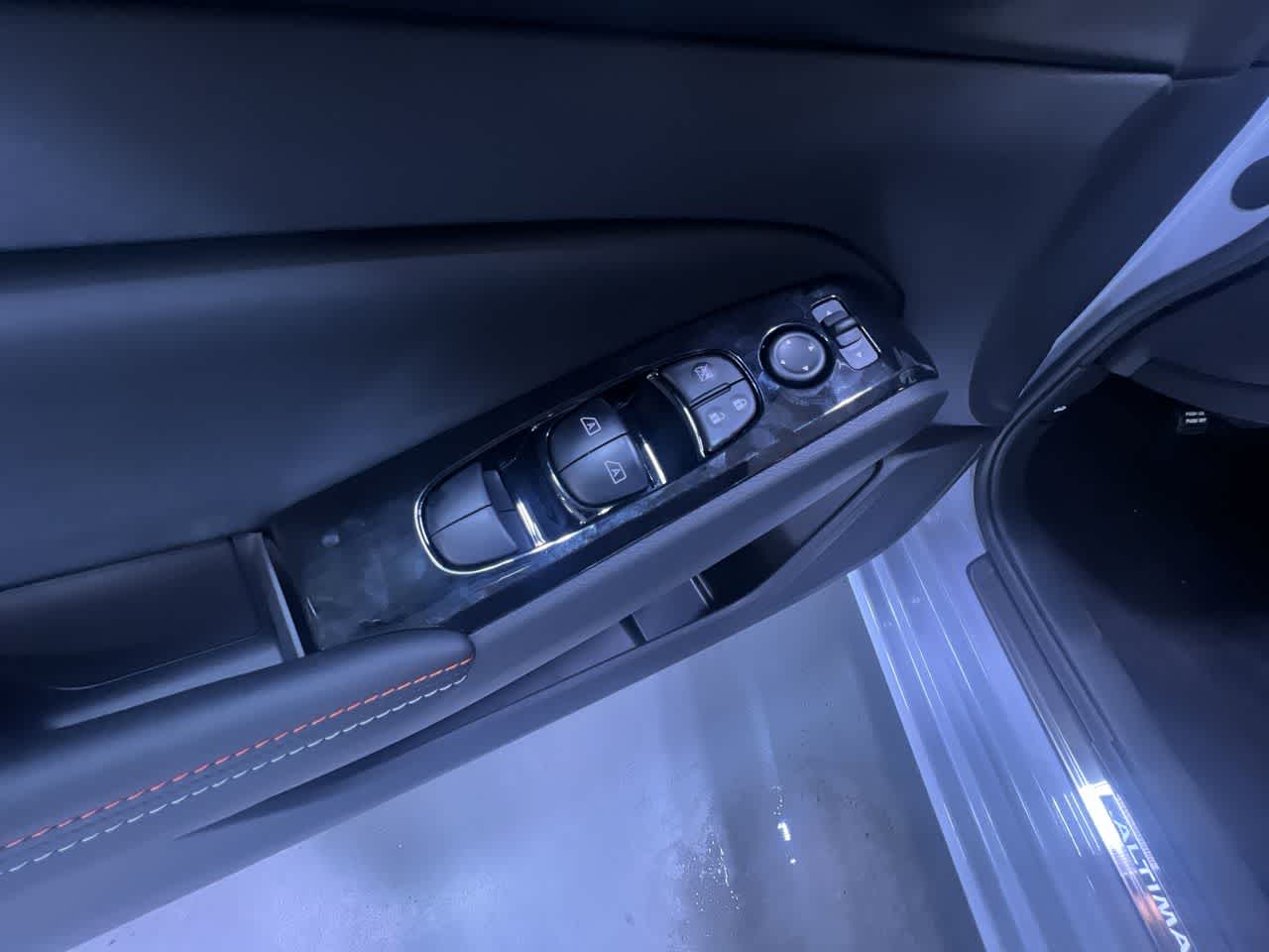 2025 Nissan Altima SR