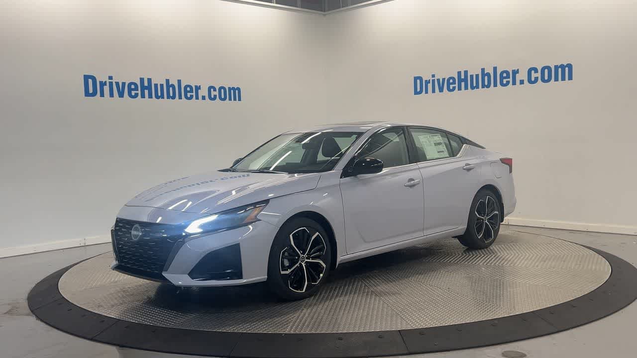 2025 Nissan Altima SR