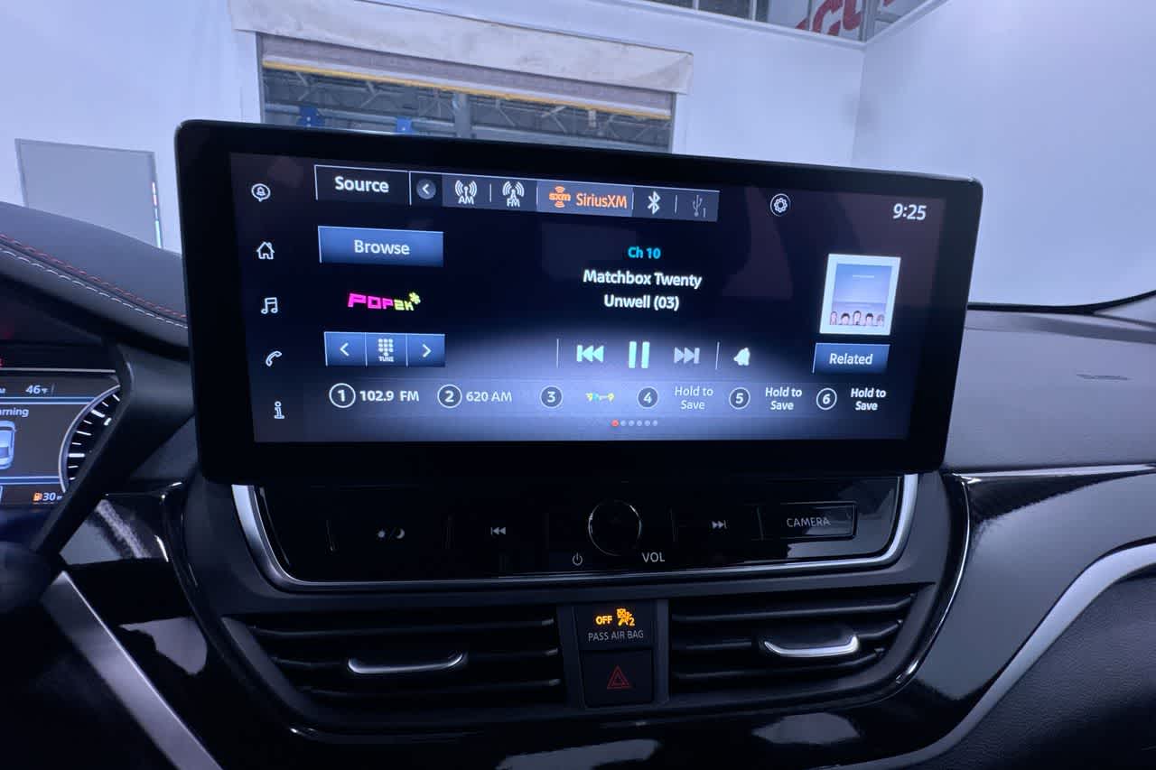 2025 Nissan Altima SR