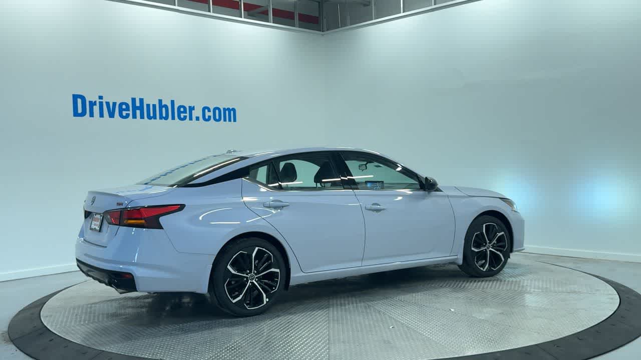 2025 Nissan Altima SR