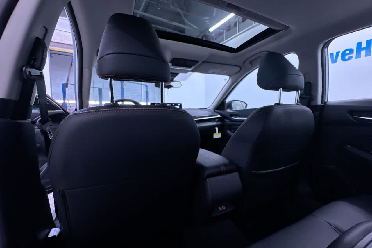 2025 Nissan Altima SR