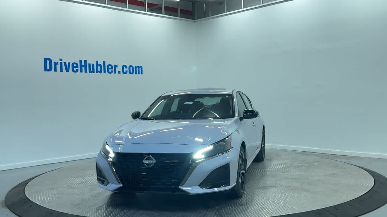 2025 Nissan Altima SR