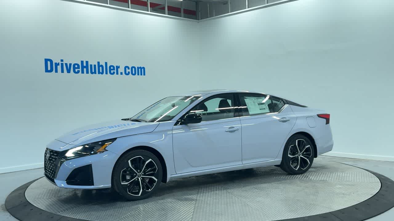 2025 Nissan Altima SR